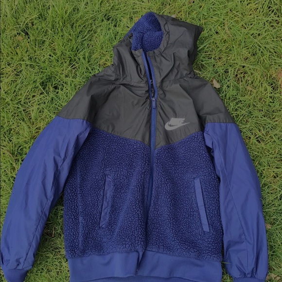 nike jacket - Picture 2 of 2